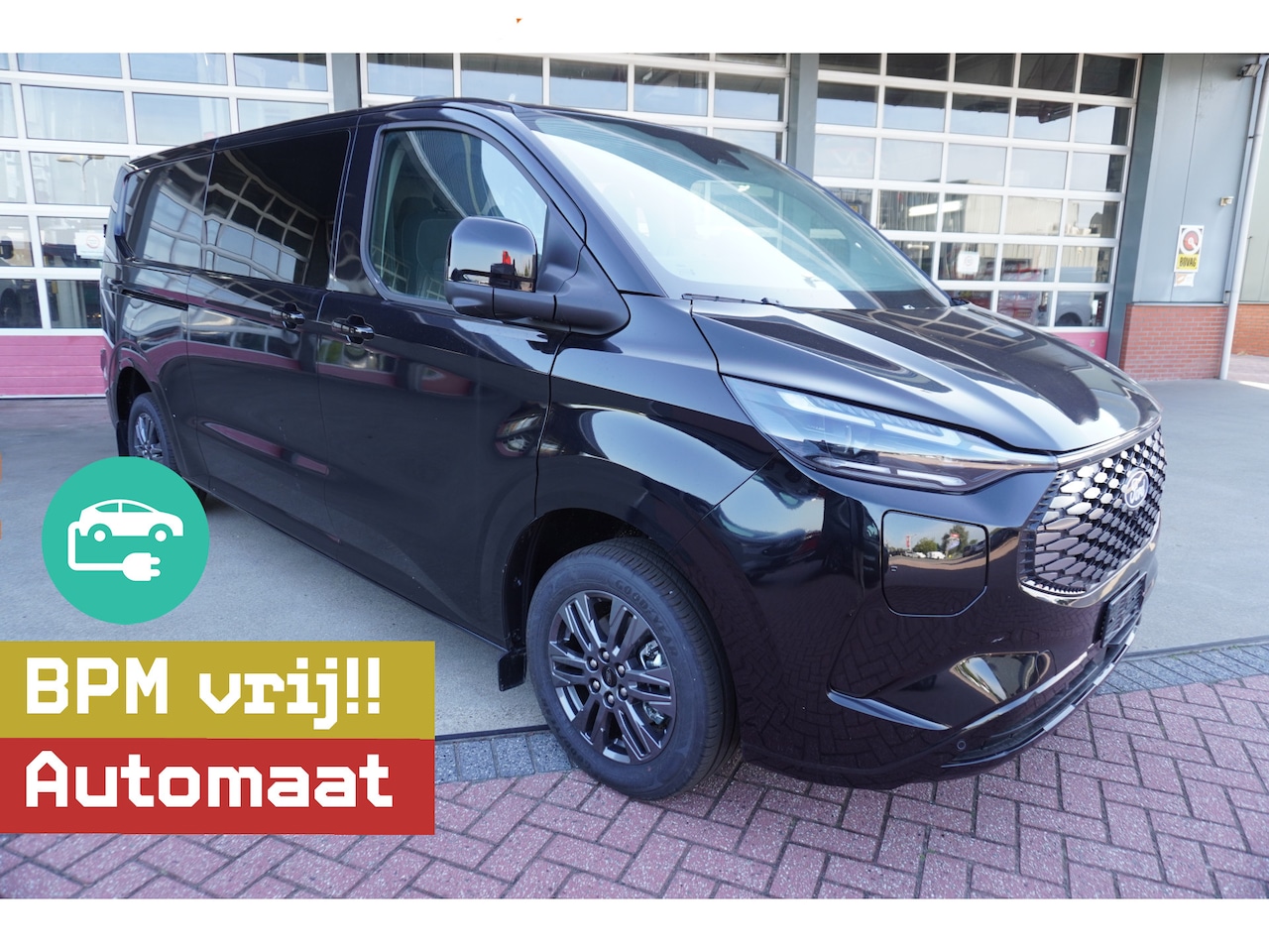 Ford E-Transit Cust. - 320 L2H1 Limited 71 kWh 160KW/180PK Dubbelcab. Automaat nr. V087 | Airco | Adap.Cruise | N - AutoWereld.nl