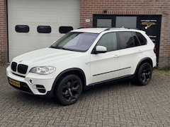 BMW X5 - X reihe 3.0 Diesel xDrive M-Sport / grijs kenteken/ all season 20"/ camera
