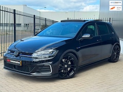 Volkswagen Golf - 1.4 TSI PHEV GTE Pano Carplay Dodehoek ACC