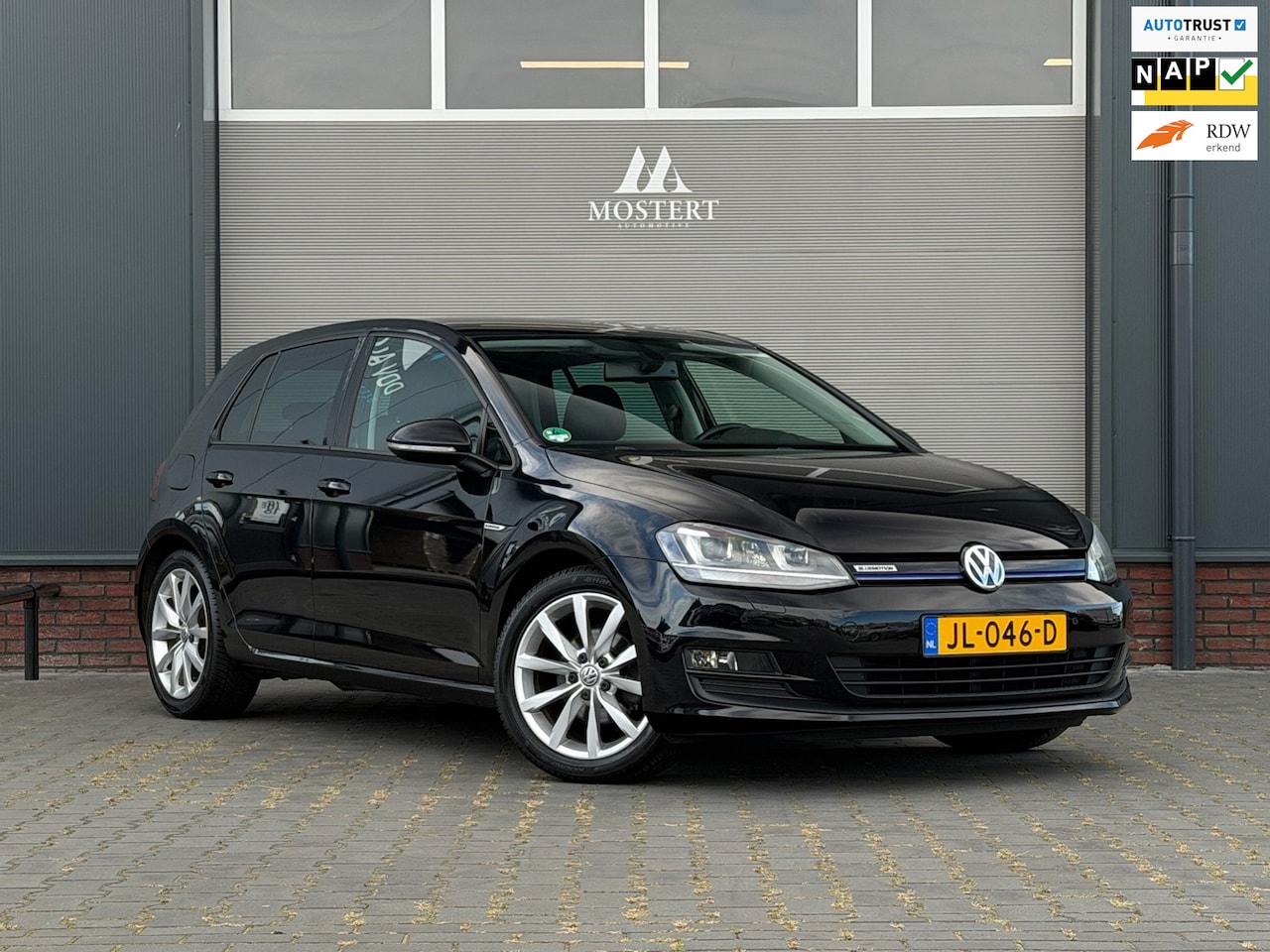 Volkswagen Golf - 1.0 TSI/116pk Comfortline|2016|NAP|Automaat|Trekhaak|Carplay|Cruise|PDC|Navi|Groot scherm| - AutoWereld.nl