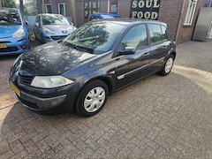 Renault Mégane - 1.6-16V Dynam. Comf