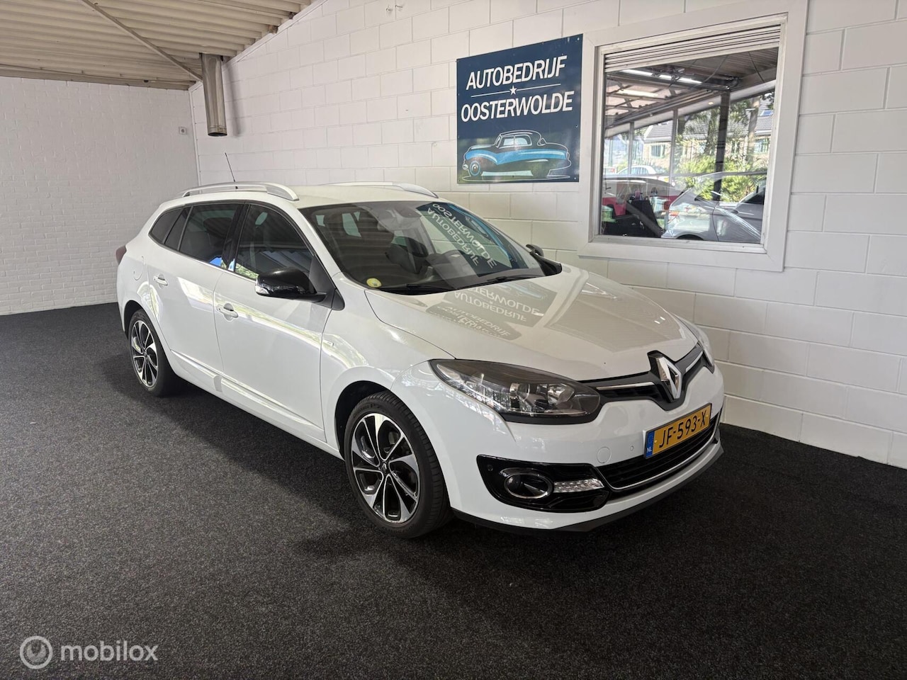 Renault Mégane Estate - 1.5 dCi Bose Navi - Apk - Cruise - Pdc - AutoWereld.nl