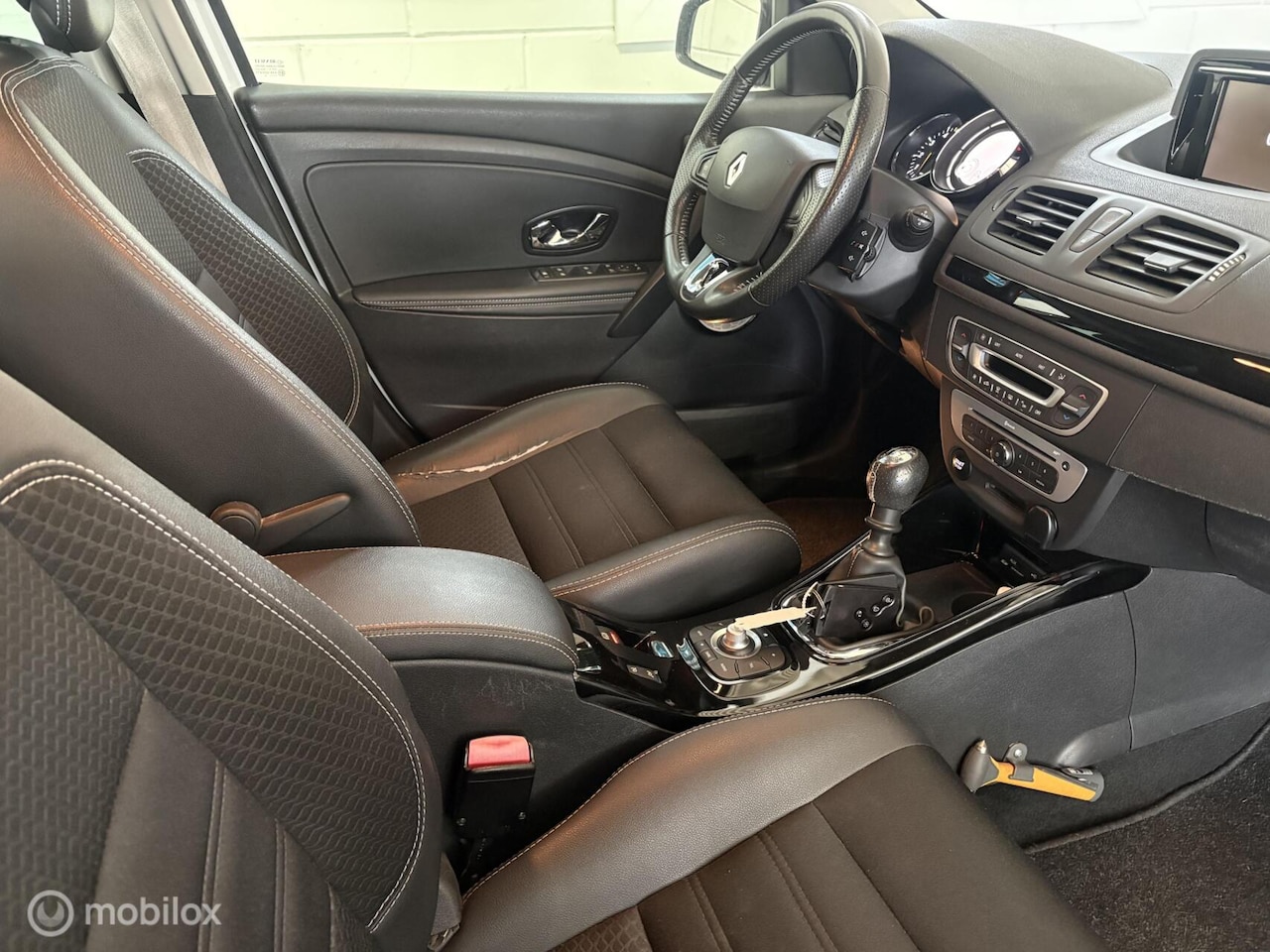 Renault Mégane Estate - 1.5 dCi Bose Navi - Apk - Cruise - Pdc