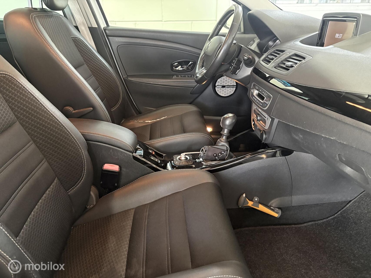 Renault Mégane Estate - 1.5 dCi Bose Navi - Apk - Cruise - Pdc