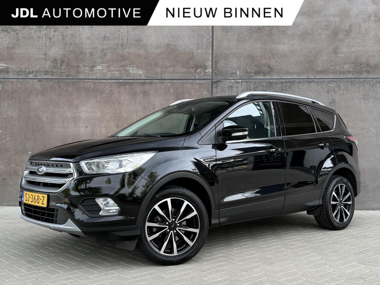Ford Kuga - 1.5 EcoBoost Titanium | Riem vervangen | Trekhaak | Navigatie | CarPlay | Climate control - AutoWereld.nl