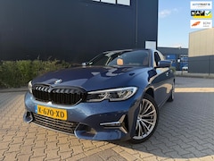 BMW 3-serie - 318i High Executive (RIJKLAAR)