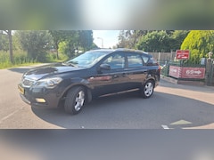 Kia Cee'd Sporty Wagon - 1.4 CVVT X-ecutive