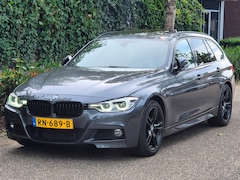 BMW 3-serie Touring - M Sport PANO HUD Apple CarPlay Trekhaak Alcantara HiFi Inklapbare spiegels NAP Corporate L