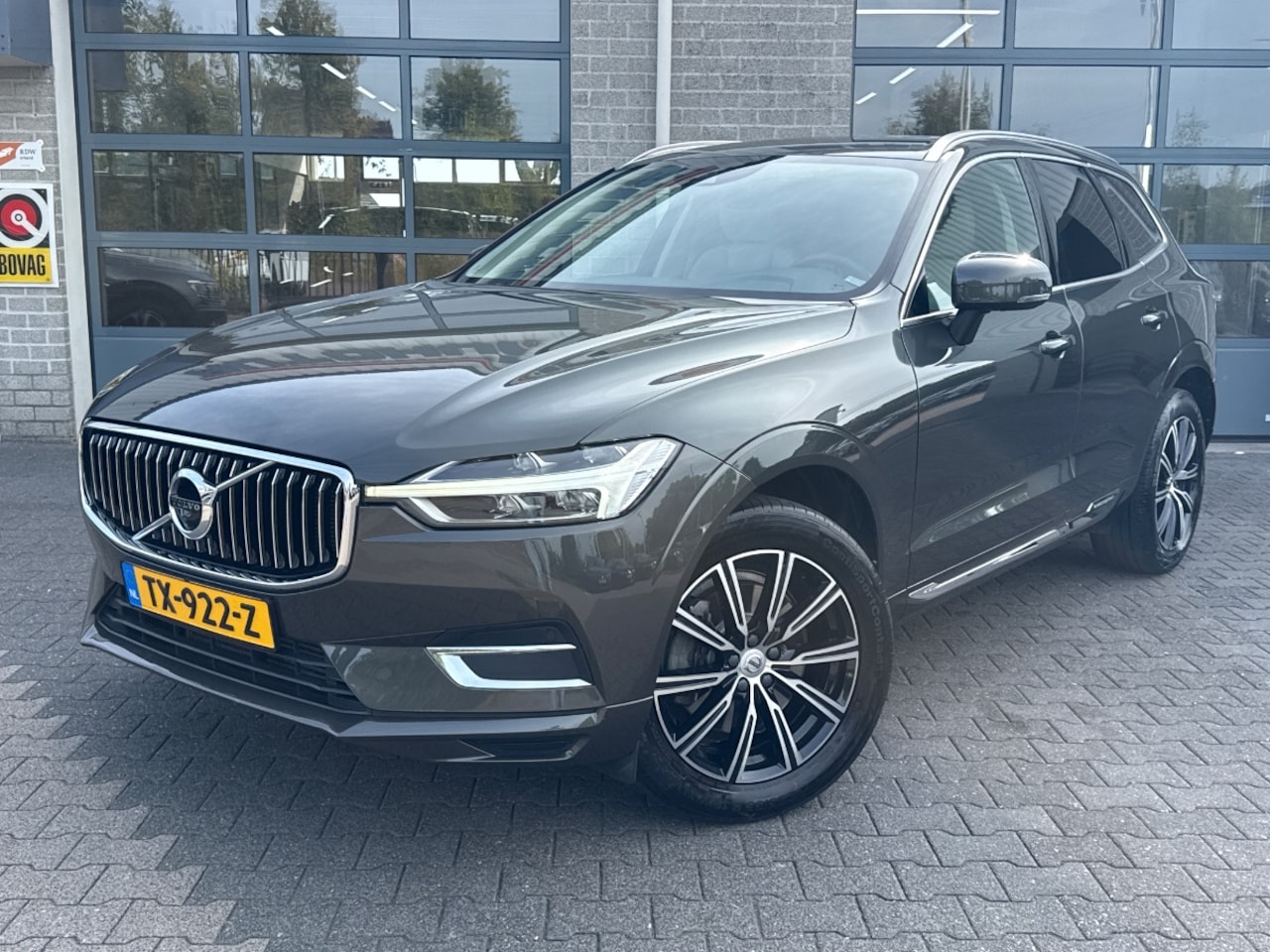 Volvo XC60 - 2.0 T5 Inscription|360CAMERA|ELEK. TREKHAAK| - AutoWereld.nl