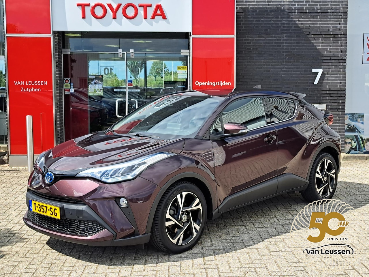 Toyota C-HR - 1.8 Hybrid Dynamic SNEL BESCHIKBAAR NL-AUTO TREKHAAK  DEALER-OH AMETHYST METALLIC FACELIFT - AutoWereld.nl