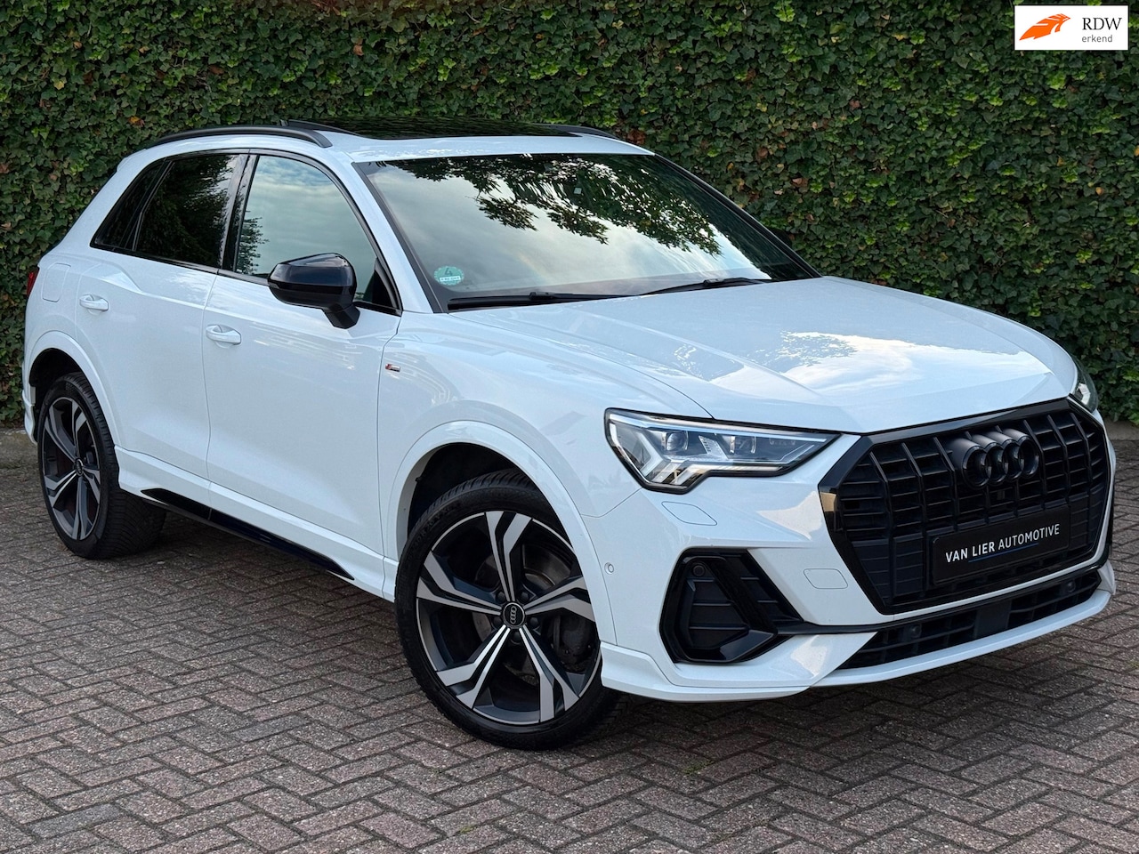 Audi Q3 - 45 TFSI e S edition | SOH 96% | Pano | Sonos | ACC - AutoWereld.nl