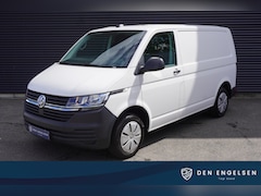Volkswagen Transporter - 2.0 TDI L1H1 28 110pk Trekhaak Navigatie Apple Carplay Parkeersensoren Achterklep Airco