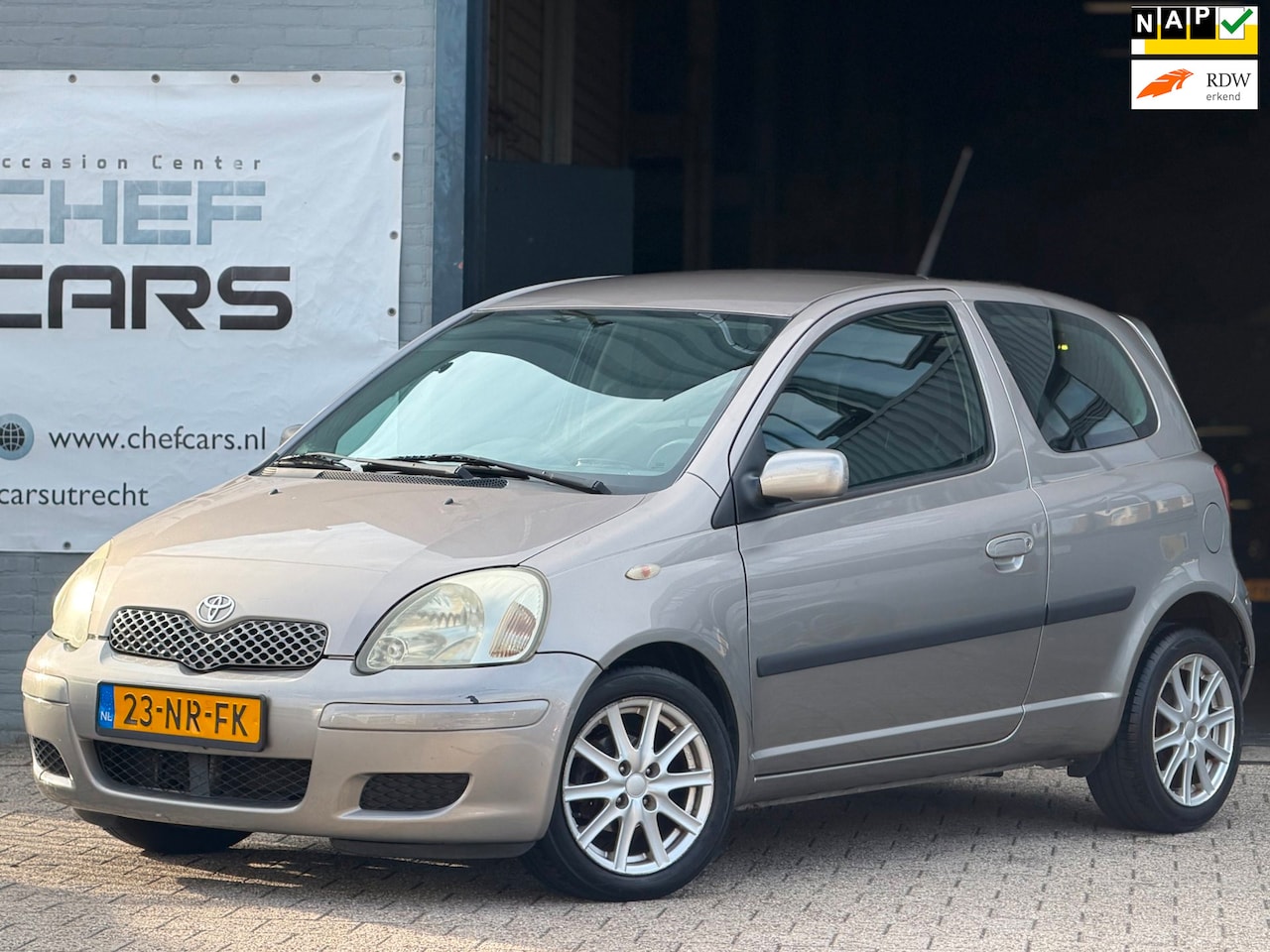 Toyota Yaris - 1.3|NAP|VOL AUTOMAAT|AIRCO|NIEUWEAPK|3EIGENAAR! - AutoWereld.nl