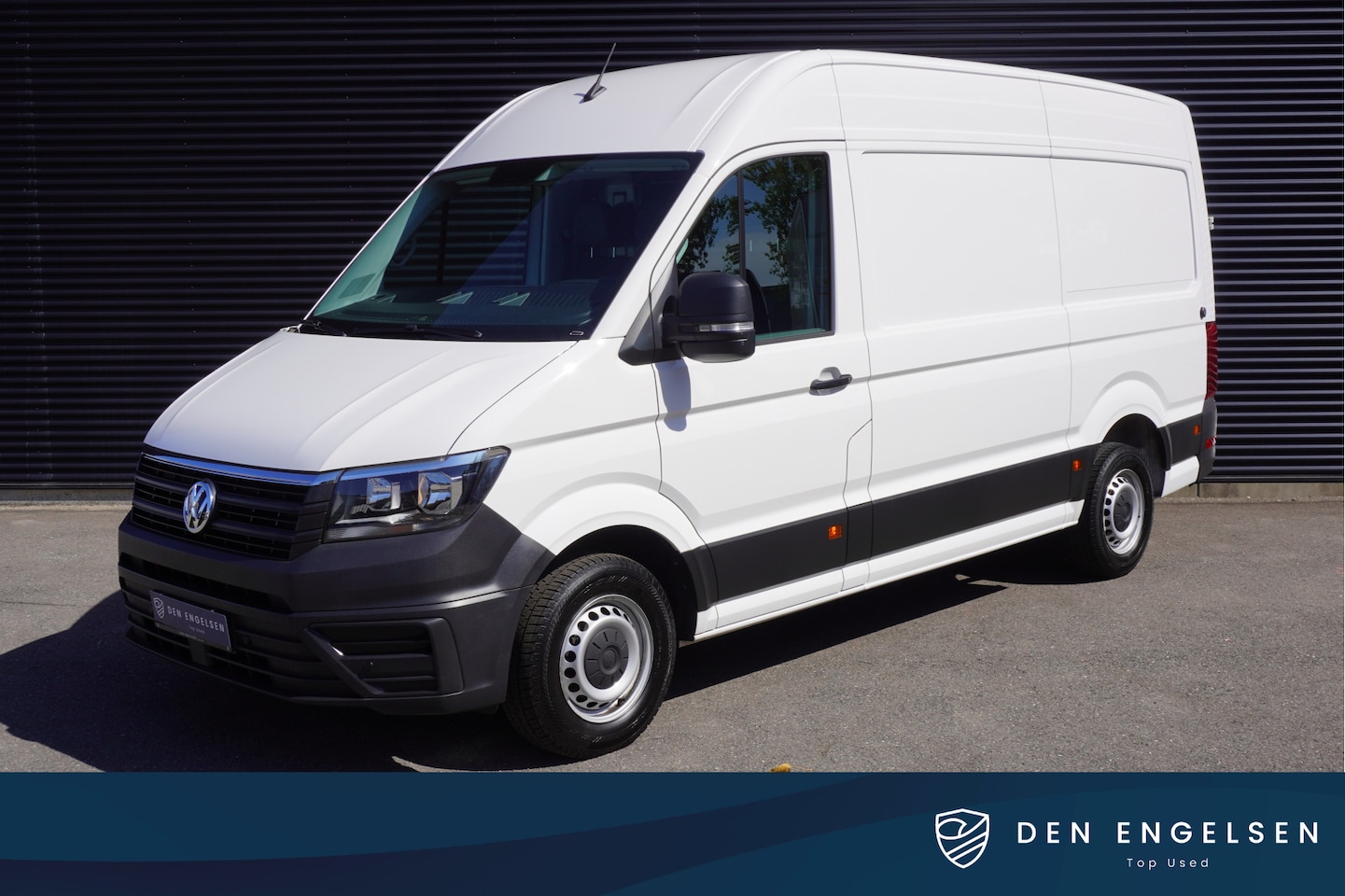 Volkswagen Crafter - 140pk Automaat L3H3/L2H2 Apple Carplay Camera Parkeersensoren Standkachel 3-zits - AutoWereld.nl