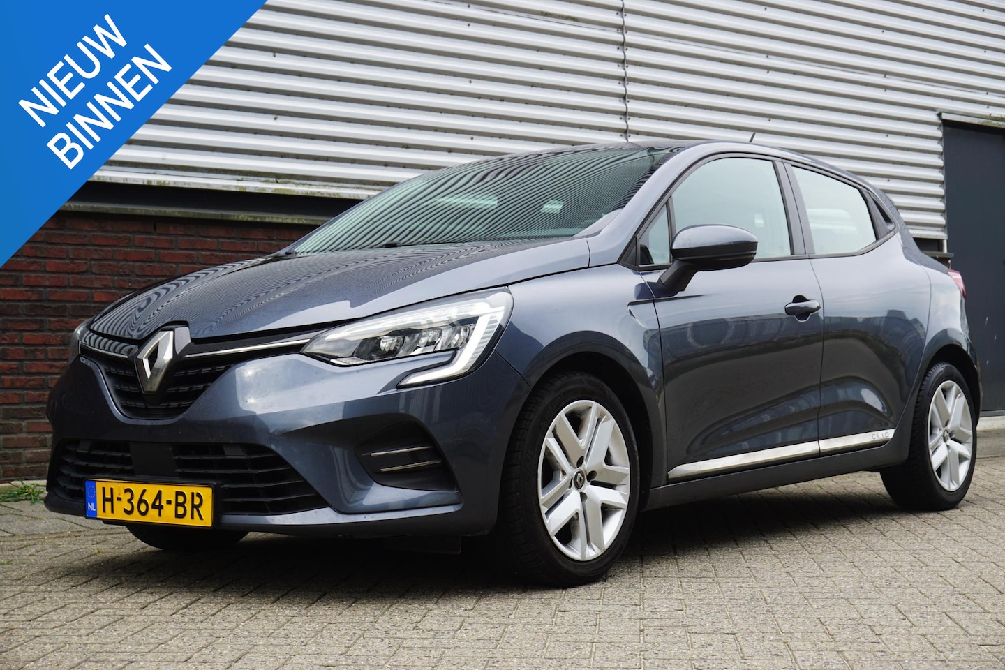 Renault Clio - 1.0 TCe 100PK Zen/Navi/PDC/AppleCarPlay/ Rijklaarprijs. - AutoWereld.nl