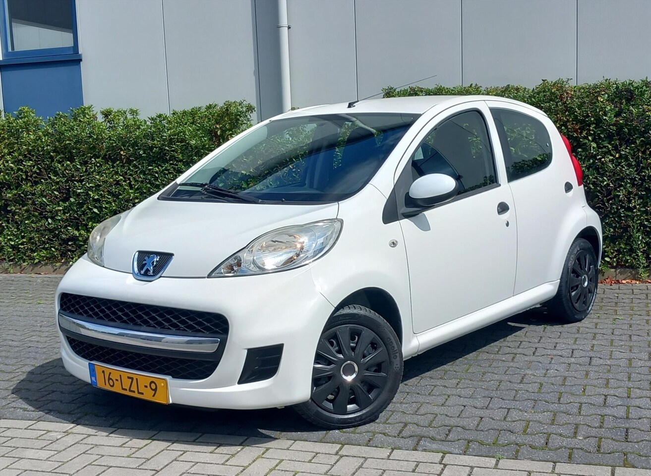 Peugeot 107 - 1.0 12V 5DR - AutoWereld.nl