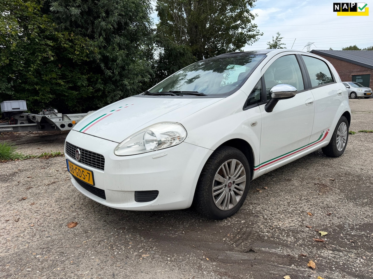 Fiat Grande Punto - 1.4 Dynamic | Stuurb doet het niet - AutoWereld.nl