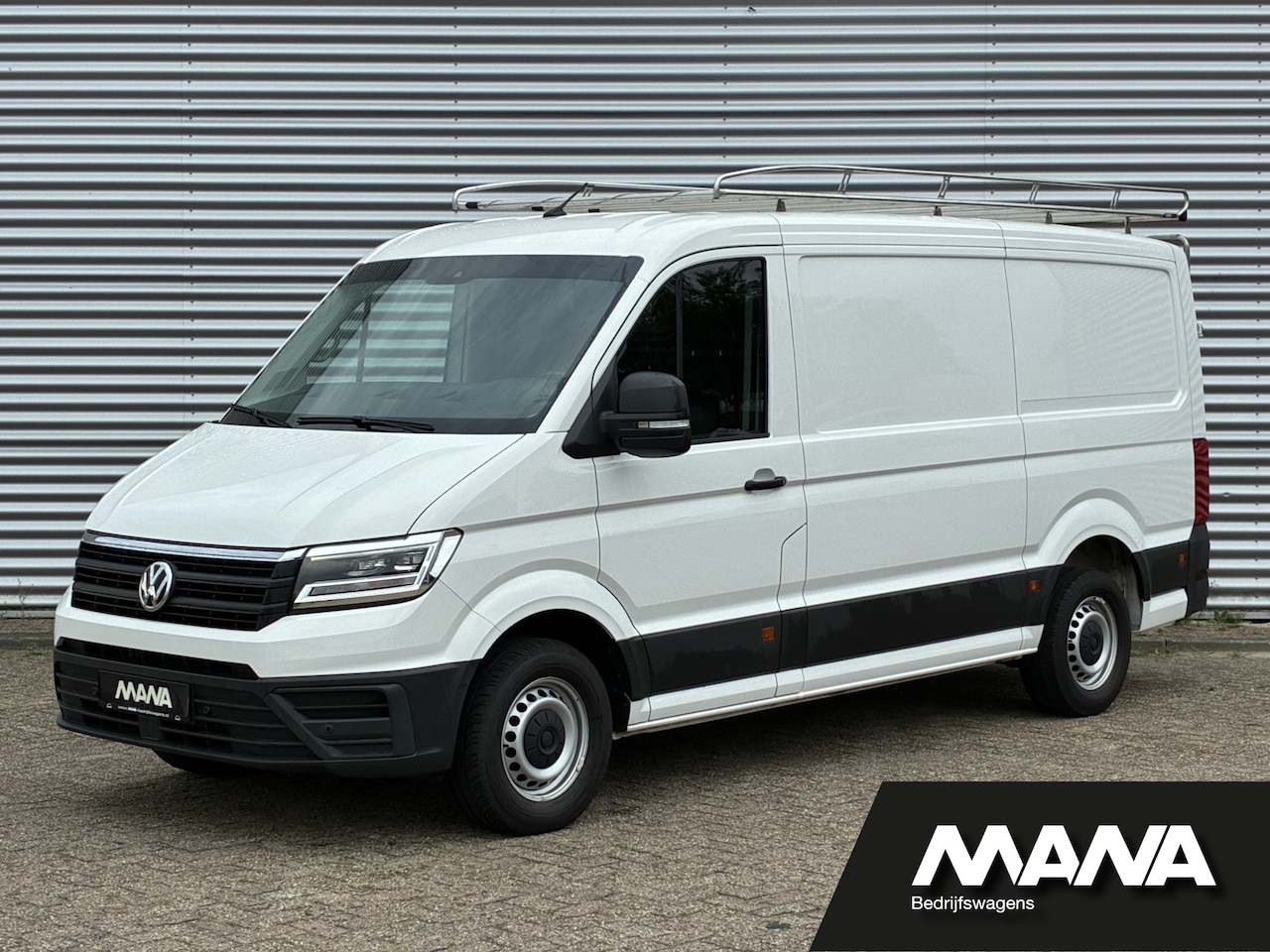 Volkswagen Crafter - 2.0TDI 140PK L3H2 Automaat LED Standkachel Imperiaal Cruise Carplay Trekhaak Stoelverwarmi - AutoWereld.nl