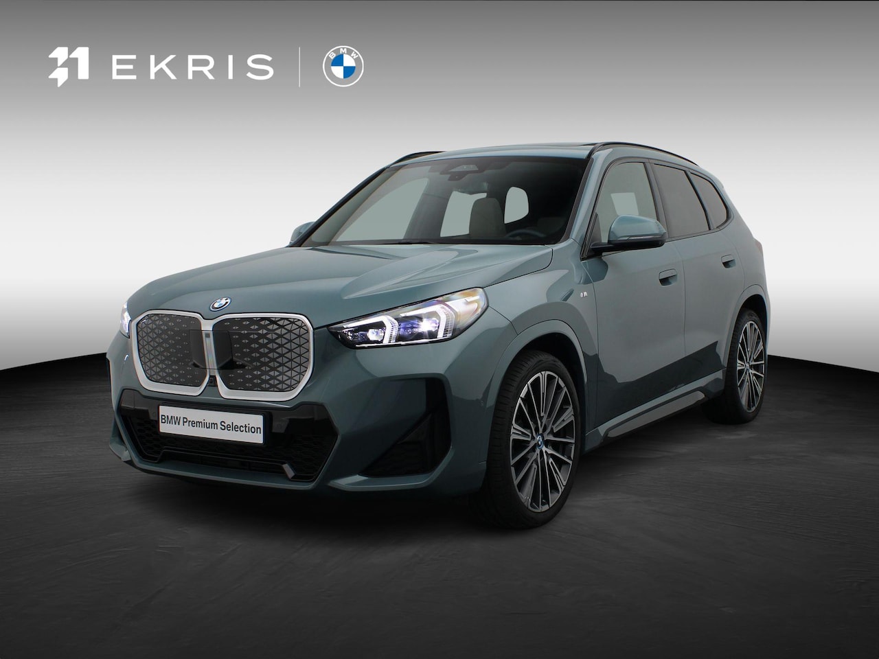 BMW iX1 - eDrive20 M Sportpakket | Innovation Pack | Comfort Pack | Travel Pack | Trekhaak | Panoram - AutoWereld.nl