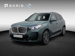 BMW iX1 - eDrive20 M Sportpakket | Innovation Pack | Comfort Pack | Travel Pack | Trekhaak | Panoram