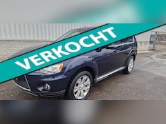 Mitsubishi Outlander - 2.4 Instyle 7 Persoon Automaat