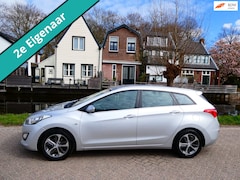 Hyundai i30 CW - 1.4 i-Drive 101pk 2e eigenaar Airco Cruise LED PDC Historie