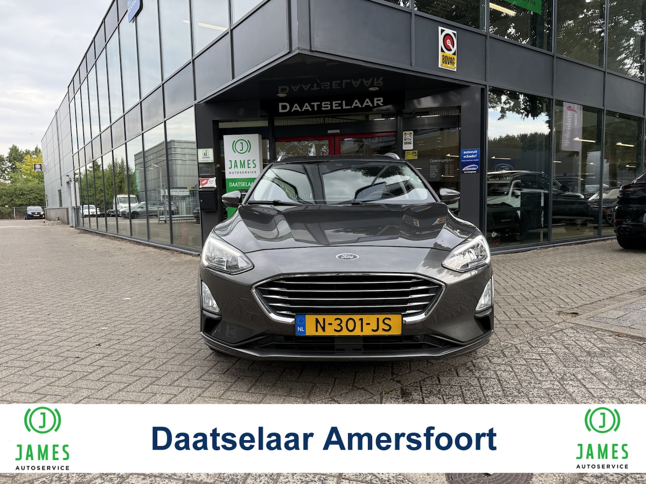 Ford Focus Wagon - 1.0 EcoBoost Titanium X Business Trekhaak Camera Stoel en stuur verwarming - AutoWereld.nl
