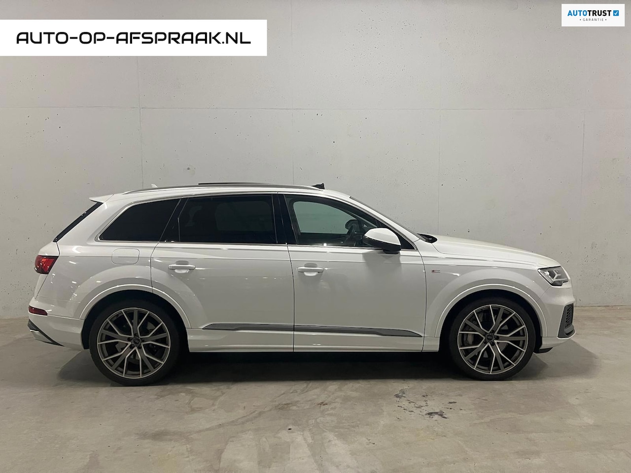 Audi Q7 - 55 TFSI e quattro Pro Line Plus Pano Trekhaak Leer Camera - AutoWereld.nl