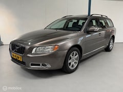 Volvo V70 - 2.5T Momentum NL-AUTO / SCHUIFDAK