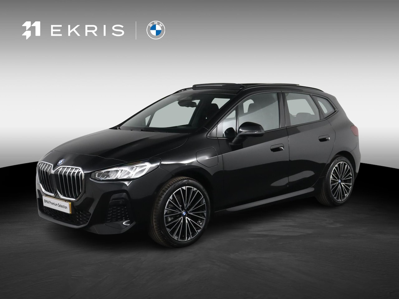 BMW 2-serie Active Tourer - 225e xDrive | SOH 100% | M Sportpakket | Harman-Kardon | Trekhaak | elektrisch glazen pano - AutoWereld.nl