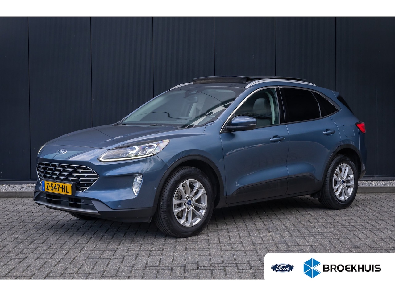 Ford Kuga - 1.5 EcoBoost Titanium X | 100% dealer o.h. | Panoramadak | Adaptieve cruise | Trekhaak | P - AutoWereld.nl