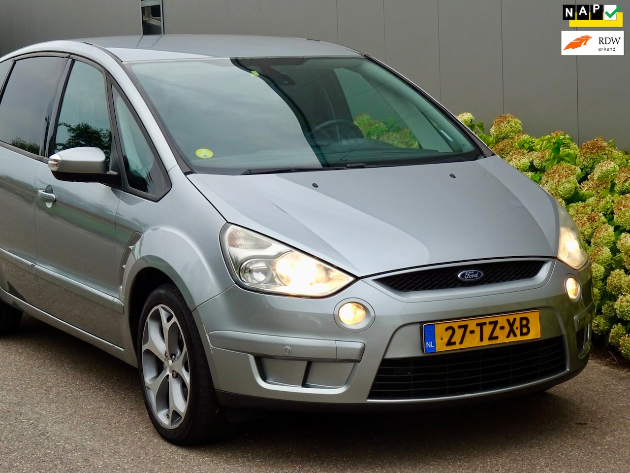 Ford S-Max - 2.5 20V Turbo | 7 Stoelen | Trekhaak | NL | - AutoWereld.nl