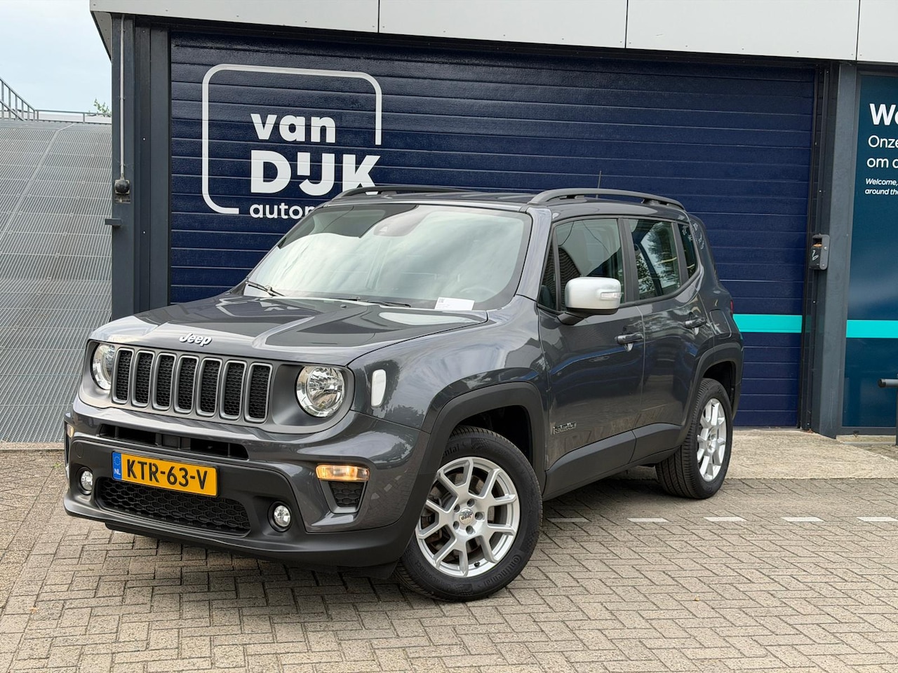 Jeep Renegade - 4xe 190 Plug-in Hybrid Electric Limited Winter Pakket Dode hoekdetectie Navigatie 17 inch - AutoWereld.nl
