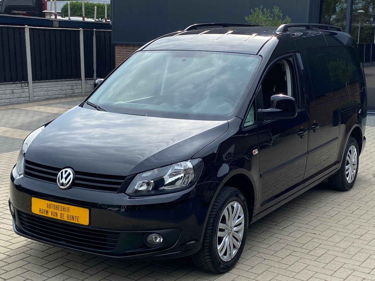 Volkswagen Caddy Maxi - 1.2 TSI 7 PERS CLIMA PDC TREKHAAK ELEKTR PAKKET - AutoWereld.nl