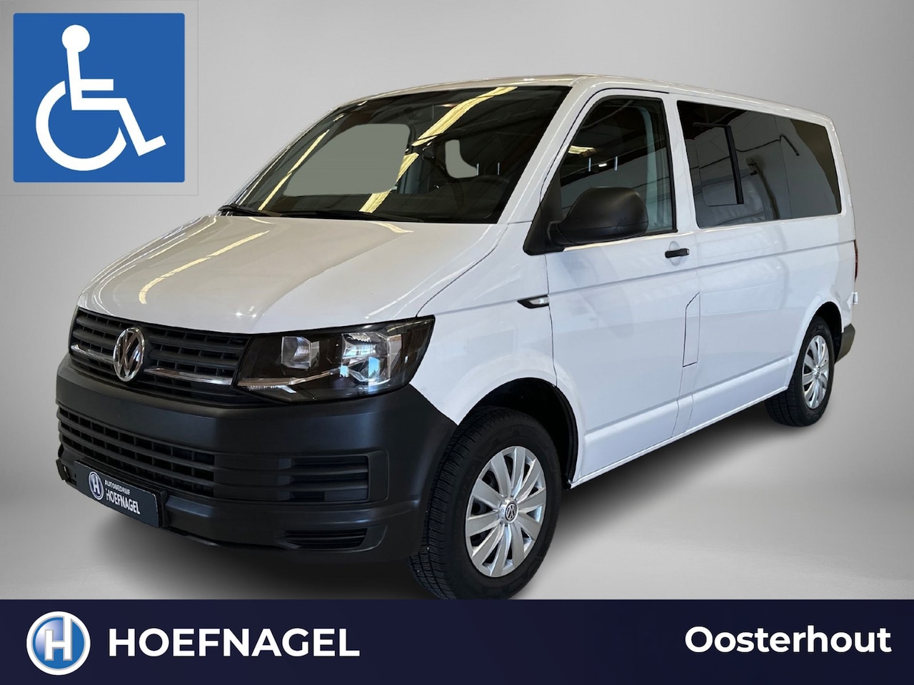 Volkswagen Transporter - 2.0 TDI L1H1 ROLSTOEL / INVALIDE BUS | Airco | NAP - AutoWereld.nl