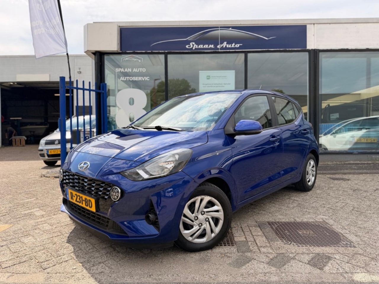 Hyundai i10 - 1.0 Comfort 5-zits | AUTOMAAT | AIRCO | CARPLAY | NWE APK - AutoWereld.nl