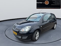 Ford Fiesta - 1.6-16V Futura INCL NWE APK + AFL BEURT | LEER | SPORTVELGEN | TREKHAAK