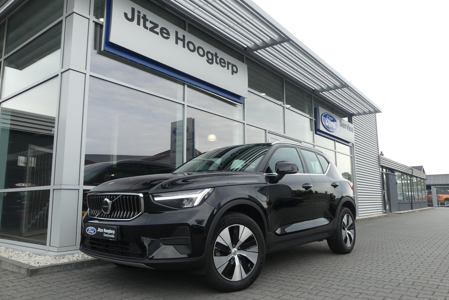 Volvo XC40 - 1.5 T4 Plug-in hybrid Essential Bright WINTER PACK, CRUISE, CLIMA, NAVI, CAMERA, PDC V&A, - AutoWereld.nl