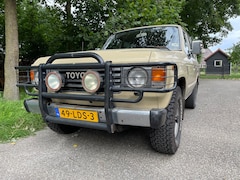 Toyota Land Cruiser - 4.2 V6