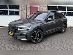 Volkswagen Touareg - 3.0 tdi R-line - Grijs kenteken - Trekhaak - 231PK