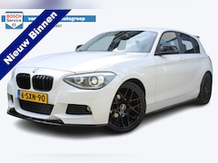 BMW 1-serie - 114i EDE Executive | Cruise controle | Parkeersensoren | Keyless start | Climate controle