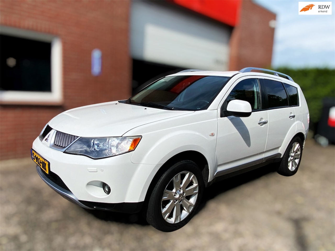 Mitsubishi Outlander - 2.0 DI-D Intense+/ 7zits/ Vol Opties! - AutoWereld.nl