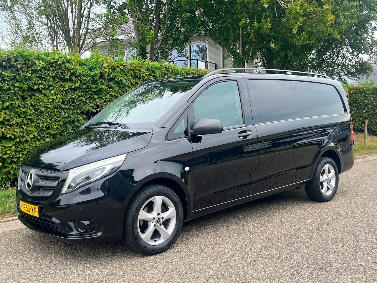 Mercedes-Benz Vito - 114 CDI Automaat | LED | Trekhaak | Camera - AutoWereld.nl