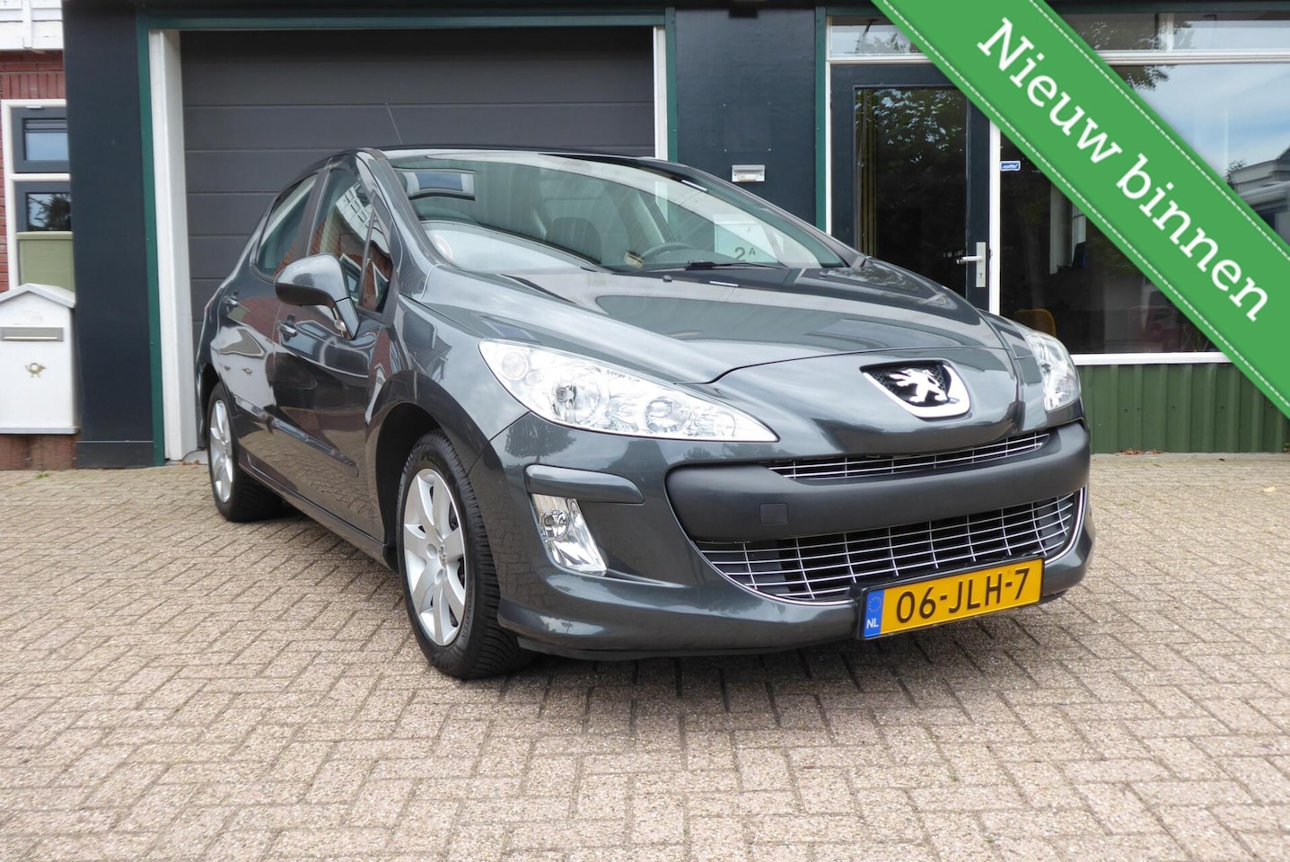 Peugeot 308 - 1.6 VTi Style 1.6 VTi Style, 2009, Trekhaak, 166.085 Kilometer - AutoWereld.nl