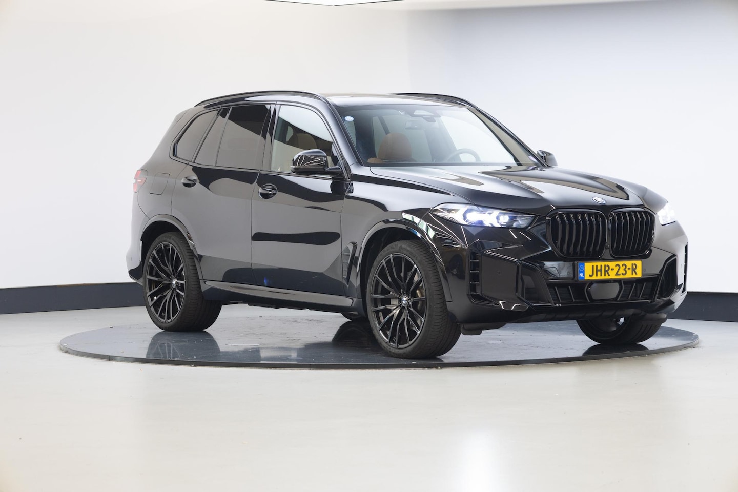 BMW X5 - xDrive50e | Panoramadak | H&K Audio | M-Sport | Travel Pack | - AutoWereld.nl