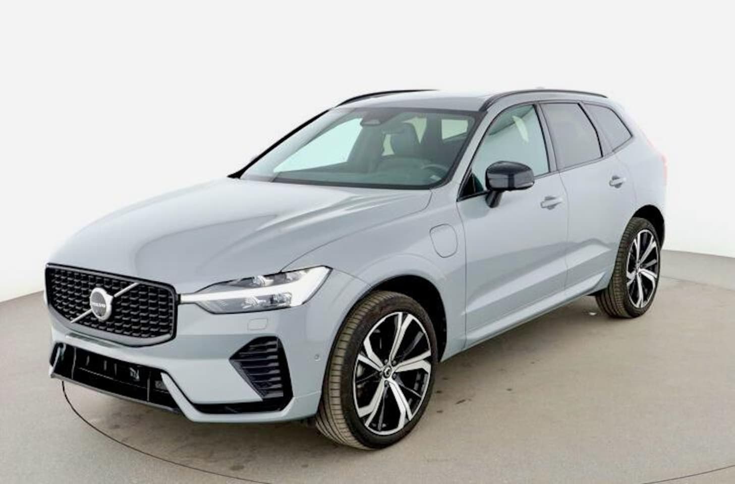 Volvo XC60 - T6 AWD Dark R Panorama Trekhaak 360° 21" HK - AutoWereld.nl