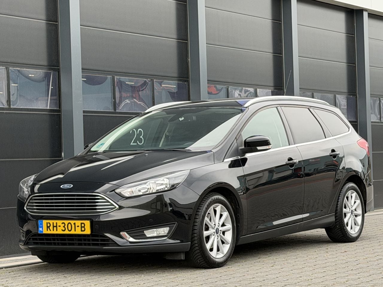 Ford Focus - 1.5 TDCI Titanium Camera Clima EURO-6 - AutoWereld.nl