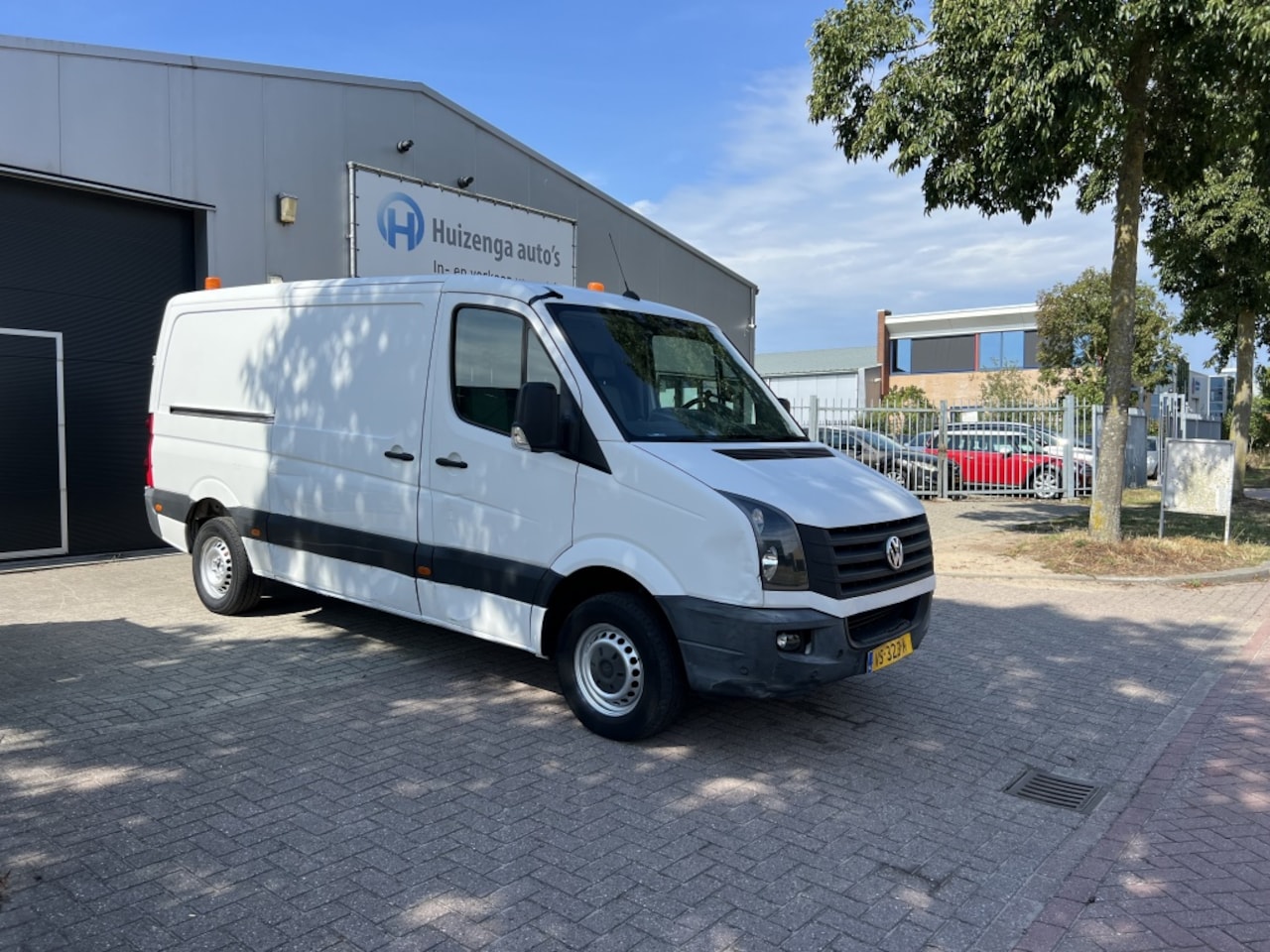 Volkswagen Crafter - 2.0 TDI L2H1 |AIRCO |Laadklep |LEES adv - AutoWereld.nl