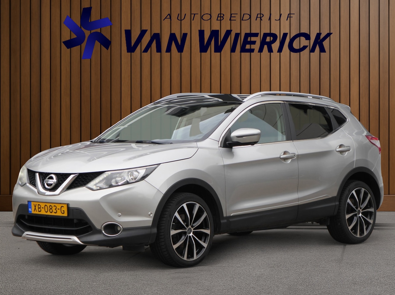 Nissan Qashqai - 1.2 Tekna 116PK | Panoramadak | Leer | 360° Camera | Stoelverwarming | Navi - AutoWereld.nl
