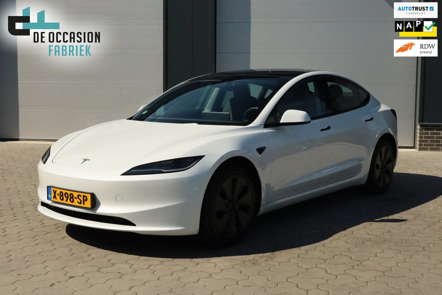 Tesla Model 3 - RWD 60 kWh Elektr. klep Stoelventilatie Ryzen - AutoWereld.nl